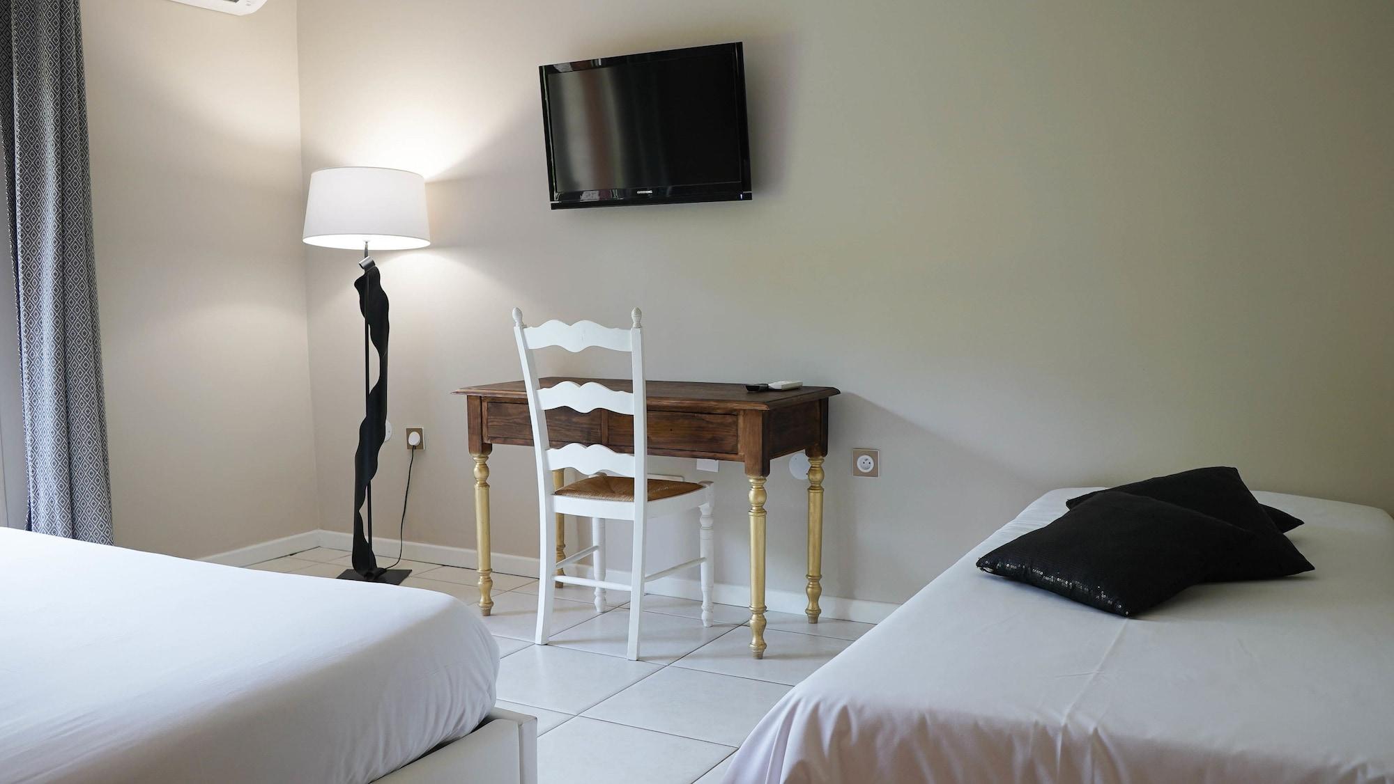 Hotel Les Jardins Lucciana  Exterior foto